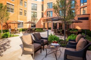 Al Fresco Dining outdoor patio